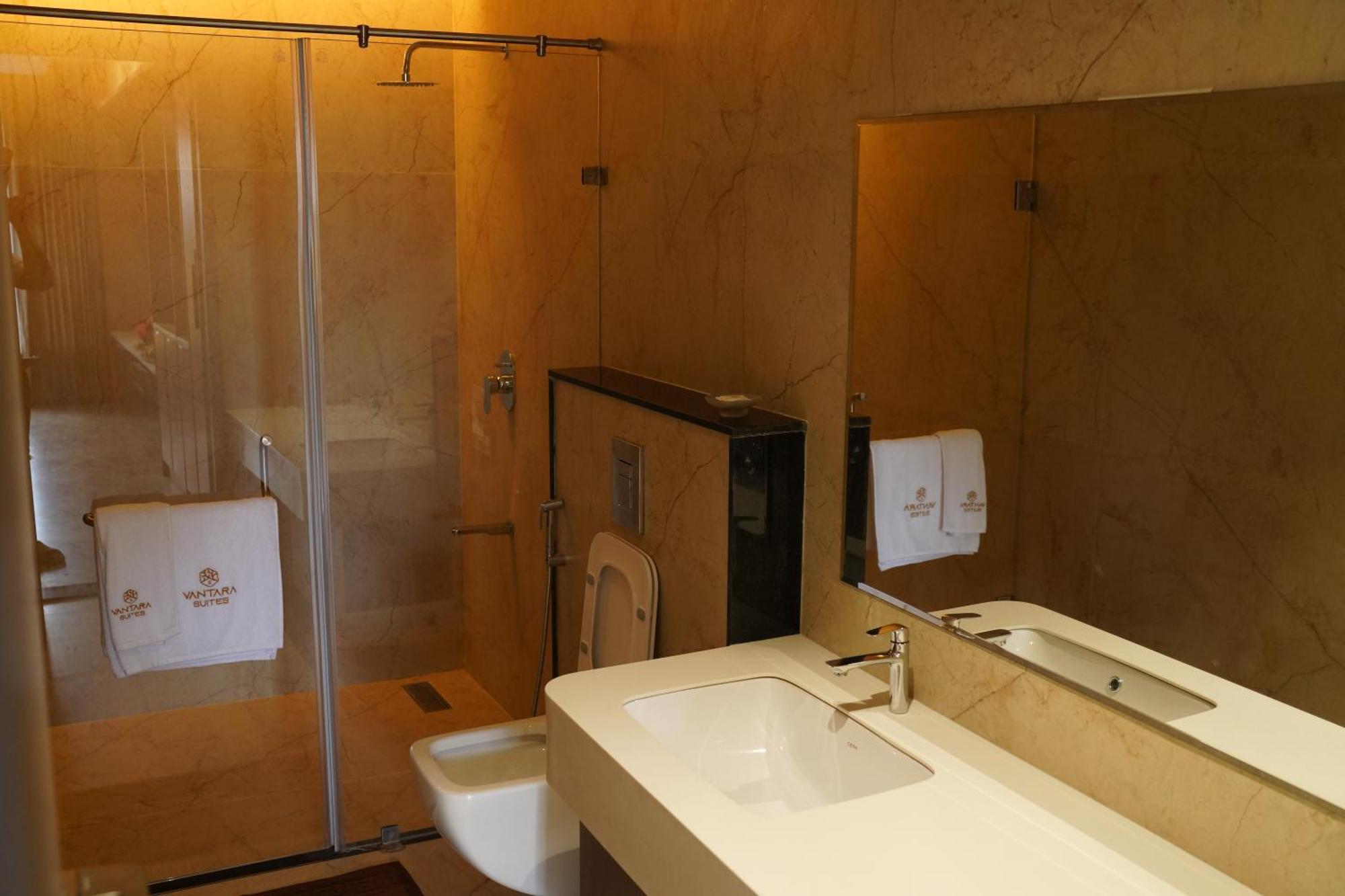 Vantara Suites Vellore Kültér fotó