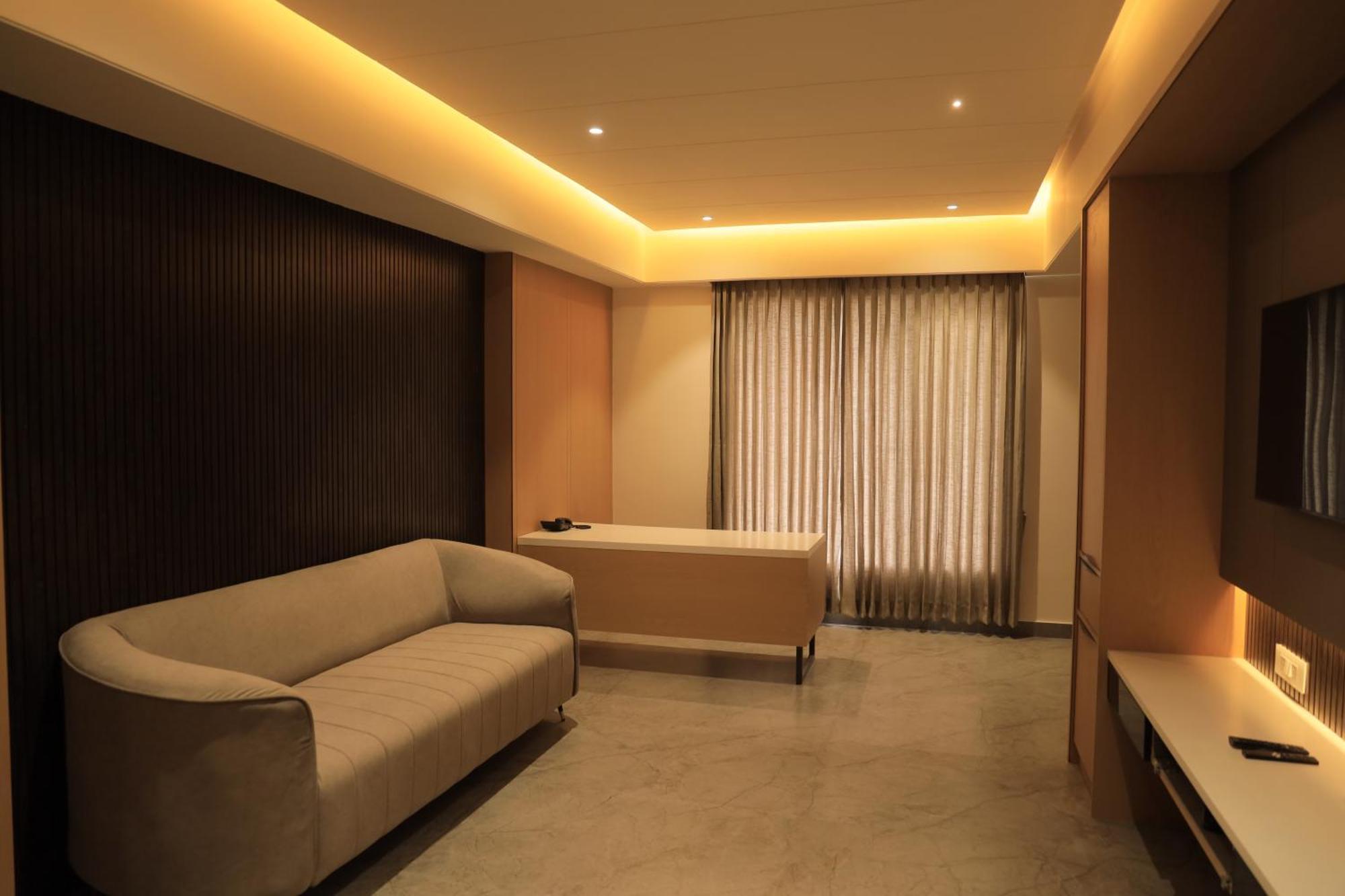 Vantara Suites Vellore Kültér fotó